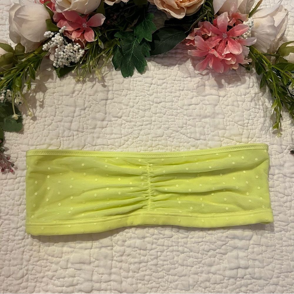 NWOT Under Armour Bandeau Bra Swiss Lace Neon Yellow Small (Orig. $35)